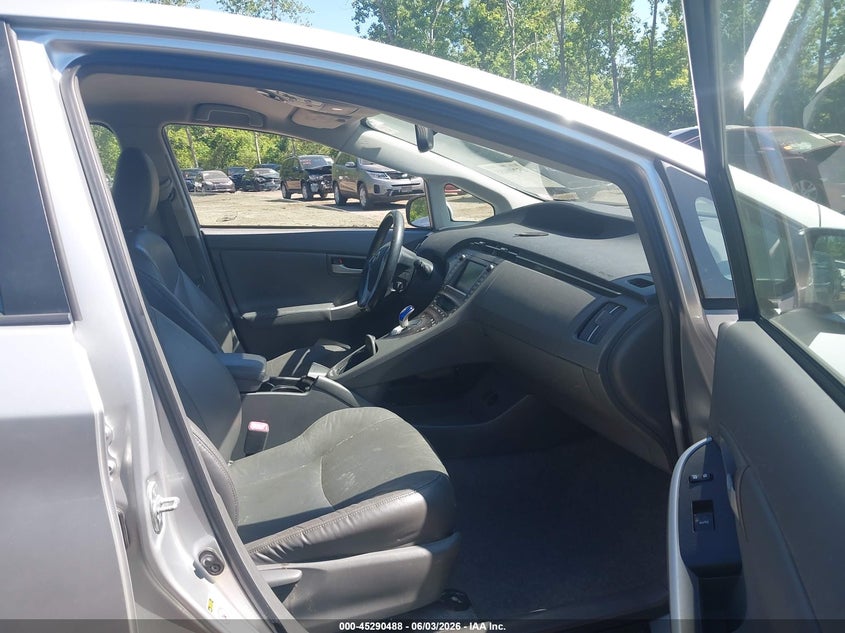 2010 Toyota Prius v VIN JTDKN3DU9A0184350 IAAI salvage auction — FRONT END, Salvage (Ohio), sold $1,550 on 2026-07-07 (photo 5)