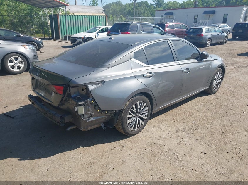2025 Nissan Altima VIN 1N4BL4DVXSN381106 IAAI salvage auction — LEFT SIDE, Salvage Title, sold $7,000 on 2026-08-22 (photo 4)