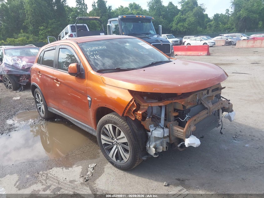 2021 Mitsubishi Outlander VIN JA4ARUAU5MU001284 IAAI salvage auction — FRONT END, Salvage Title, sold $3,700 on 2026-07-11 (photo 1)