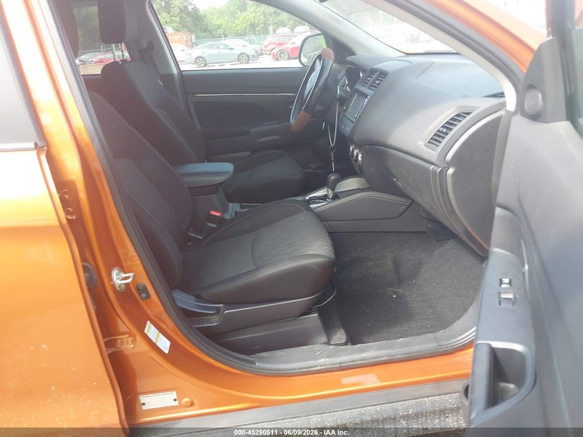 2021 Mitsubishi Outlander VIN JA4ARUAU5MU001284 IAAI salvage auction — FRONT END, Salvage Title, sold $3,700 on 2026-07-11 (photo 5)