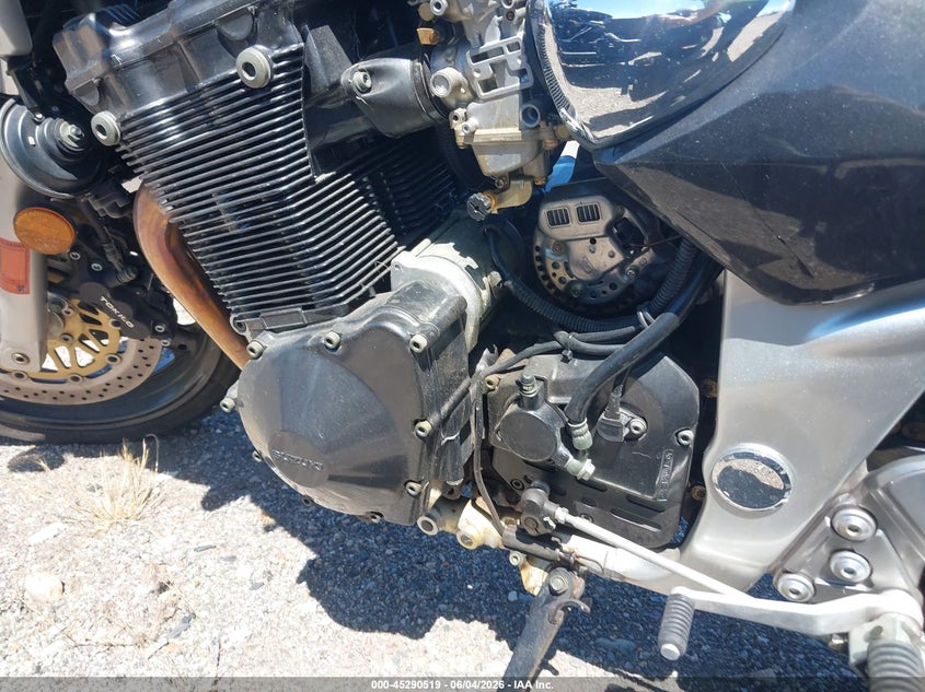 2001 Suzuki Gsf1200 VIN JS1GV77A012101384 IAAI salvage auction — NORMAL WEAR, Clear (Pennsylvania), sold $500 on 2026-07-16 (photo 9)