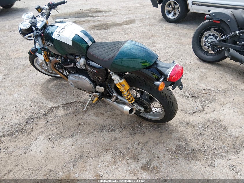 2019 Triumph motorcycle Thruxton VIN SMTD21HF0KT913838 IAAI salvage auction — SIDE, Clear (Oklahoma), sold $2,350 on 2026-07-28 (photo 3)