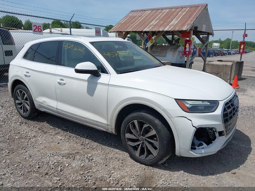 2021 Audi Q5 VIN WA1AAAFY6M2081160 IAAI salvage auction — FRONT END, Salvage Title, sold $8,700 on 2026-07-30 (photo 1)