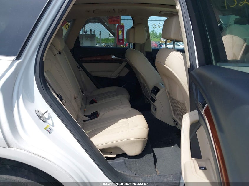 2021 Audi Q5 VIN WA1AAAFY6M2081160 IAAI salvage auction — FRONT END, Salvage Title, sold $8,700 on 2026-07-30 (photo 8)