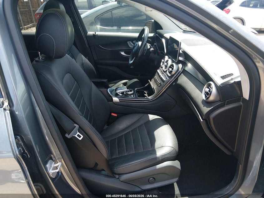 2016 Mercedes-benz Glc VIN WDC0G4KB2GF019913 IAAI salvage auction — REAR END, Salvage Title, sold $5,700 on 2026-07-31 (photo 5)