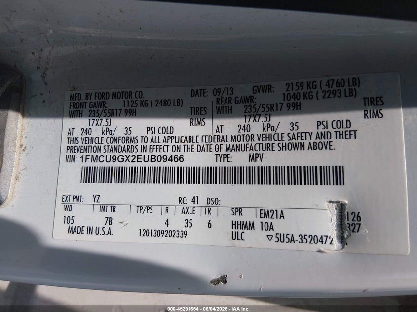 2014 Ford Escape VIN 1FMCU9GX2EUB09466 IAAI salvage auction — RIGHT FRONT, Salvage Title, sold $625 on 2026-07-24 (photo 9)