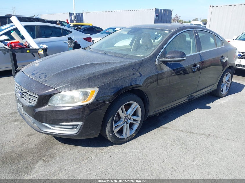 2014 Volvo S60 VIN YV1612FHXE1285835 IAAI salvage auction — SIDE, Clear - Dealer Only (California), sold $800 on 2026-07-30 (photo 2)
