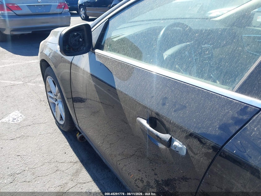 2014 Volvo S60 VIN YV1612FHXE1285835 IAAI salvage auction — SIDE, Clear - Dealer Only (California), sold $800 on 2026-07-30 (photo 6)