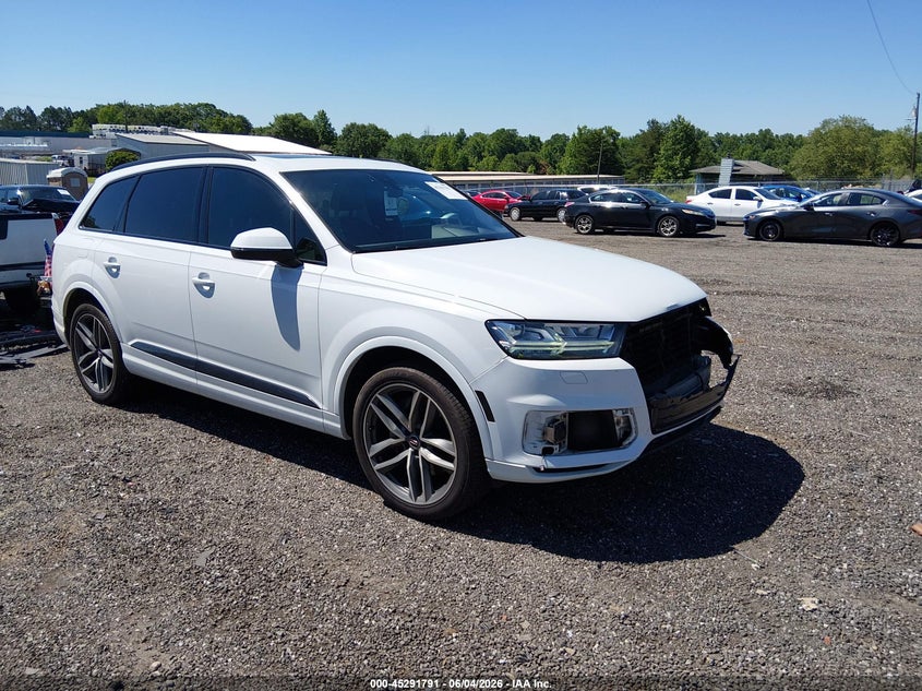 2018 Audi Q7 VIN WA1VAAF70JD044596 — IAAI salvage auction photo