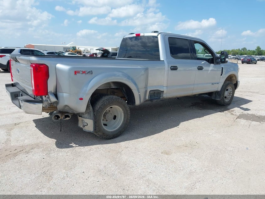 2020 Ford F350 VIN 1FT8W3DTXLEE68266 IAAI salvage auction — HAIL, Original (Texas), sold $14,700 on 2026-07-29 (photo 4)