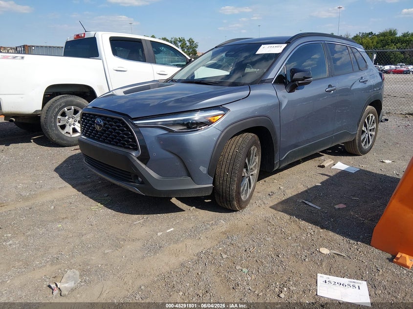 2025 Toyota Corolla cross VIN 7MUEAAAG1SV144165 IAAI salvage auction — RIGHT SIDE, Salvage Title, sold $4,950 on 2026-07-23 (photo 2)