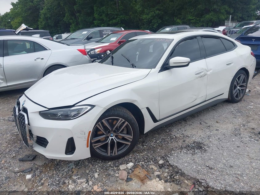 2023 BMW 4er VIN WBA63AV06PFP33030 IAAI salvage auction — FRONT & REAR, Salvage (Georgia), sold $6,000 on 2026-07-29 (photo 2)