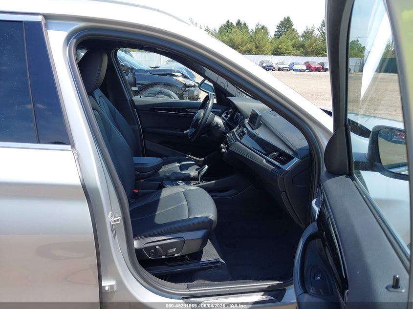 2021 BMW X1 VIN WBXJG7C06M5T46361 IAAI salvage auction — REAR END, Salvage Title, sold $7,225 on 2026-07-21 (photo 5)