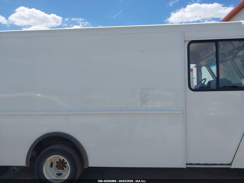 2018 Ford E-350 VIN 1FC3E3K66JDC36745 IAAI salvage auction — NORMAL WEAR, Sf97 (Michigan), sold $19,750 on 2026-07-14 (photo 8)