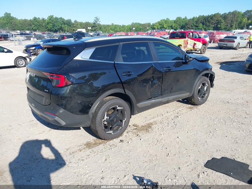 2026 Kia Sportage VIN KNDPVDDG1T7333138 IAAI salvage auction — ENGINE DAMAGE, Salvage Title, sold $5,000 on 2026-07-31 (photo 4)