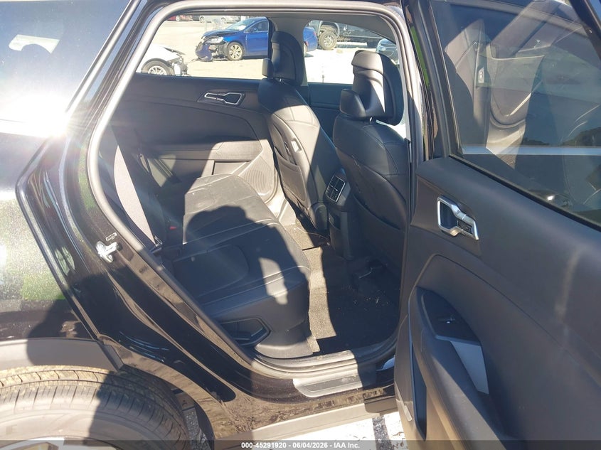 2026 Kia Sportage VIN KNDPVDDG1T7333138 IAAI salvage auction — ENGINE DAMAGE, Salvage Title, sold $5,000 on 2026-07-31 (photo 8)