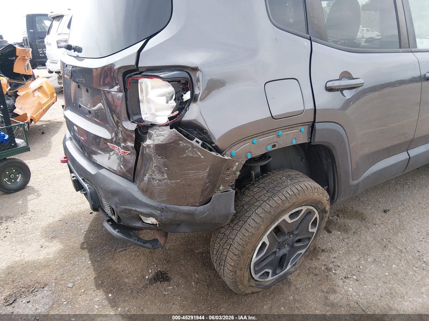 2017 Jeep Renegade VIN ZACCJBCB8HPF26420 IAAI salvage auction — RIGHT REAR, Salvage Title, sold $1,475 on 2026-07-21 (photo 6)