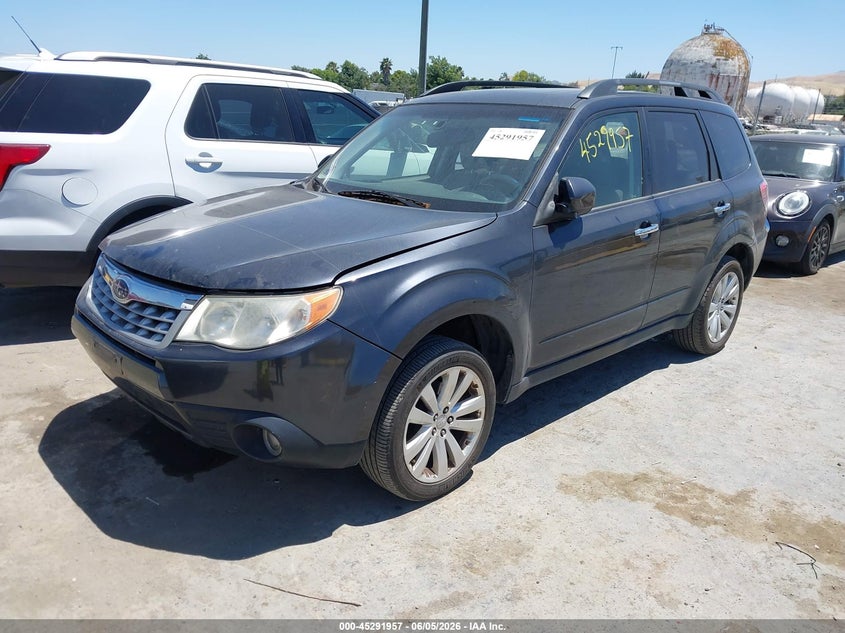 2012 Subaru Forester VIN JF2SHBEC2CH460137 IAAI salvage auction — NORMAL WEAR, Clear (Minnesota), sold $400 on 2026-07-09 (photo 2)