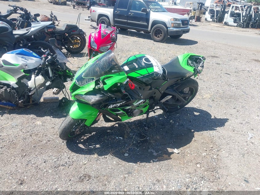 2016 Kawasaki Zx VIN JKAZXCR15GA000543 IAAI salvage auction — ROLLOVER, Salvage Title, sold $2,050 on 2026-07-28 (photo 2)