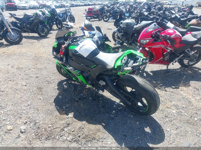 2016 Kawasaki Zx VIN JKAZXCR15GA000543 IAAI salvage auction — ROLLOVER, Salvage Title, sold $2,050 on 2026-07-28 (photo 3)