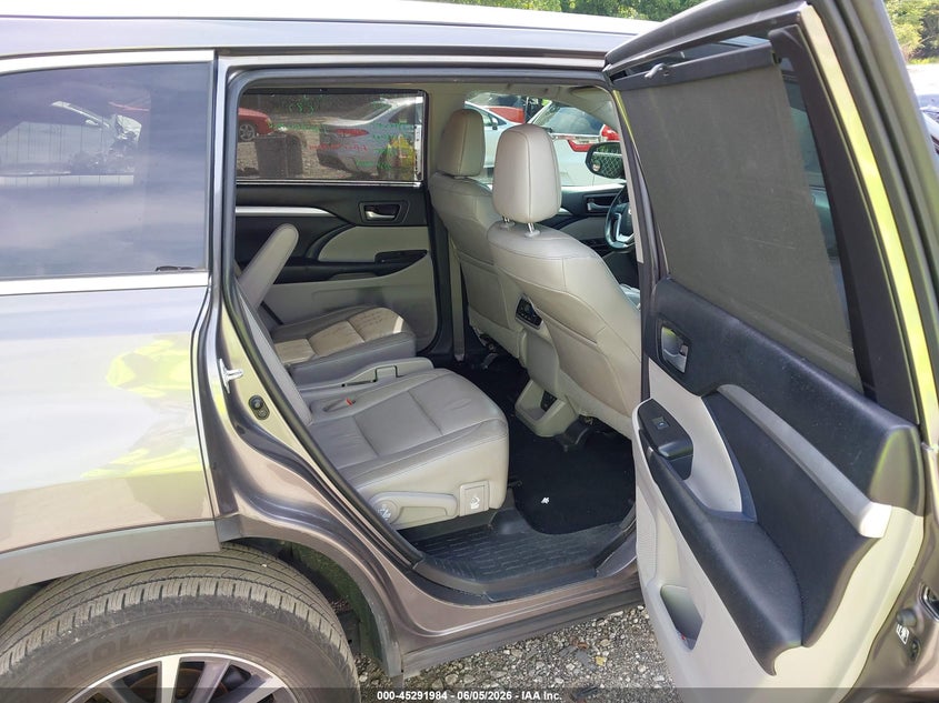 2018 Toyota Highlander VIN 5TDKZRFH7JS546860 IAAI salvage auction — FRONT END, Salvage Title, sold $6,800 on 2026-07-22 (photo 8)