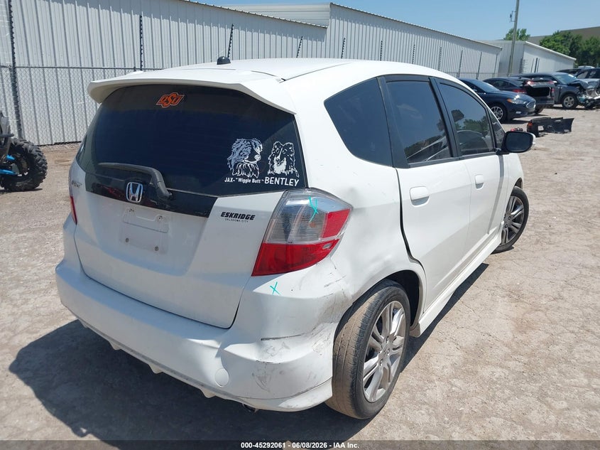 2009 Honda Fit VIN JHMGE88419C001142 IAAI salvage auction — REAR END, Clear (Oklahoma), sold $1,300 on 2026-07-09 (photo 4)