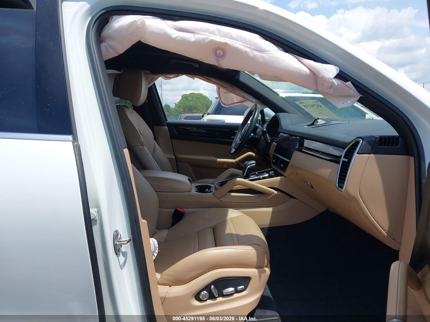 2020 Porsche Cayenne VIN WP1AE2AY8LDA22524 IAAI salvage auction — SIDE, Salvage Title, sold $19,700 on 2026-07-17 (photo 5)