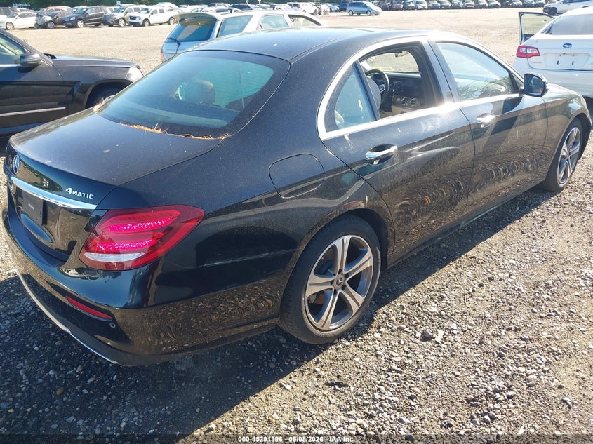 2020 Mercedes-benz E-klasse VIN WDDZF8EB9LA737183 IAAI salvage auction — FRONT & REAR, Wait Title, sold $10,525 on 2026-08-11 (photo 4)