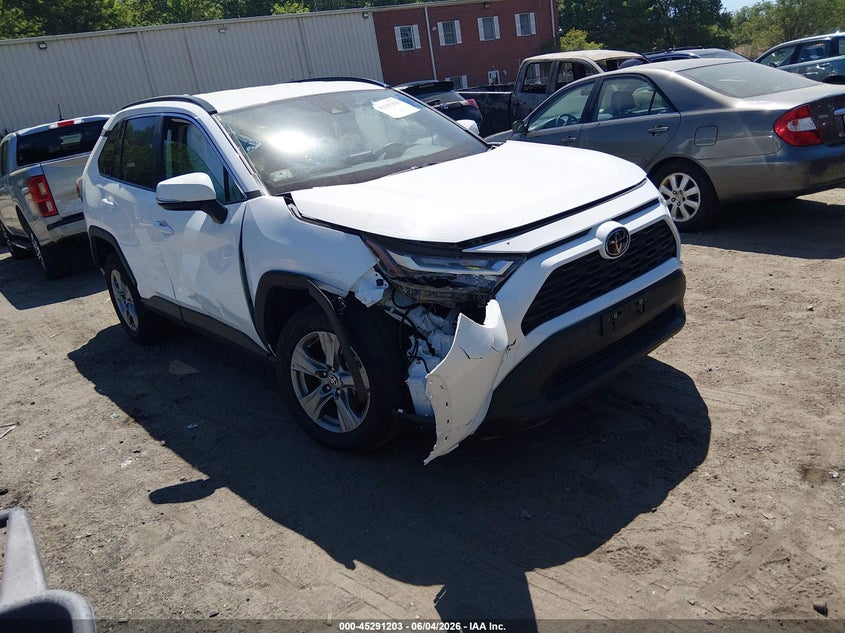 2024 Toyota Rav 4 VIN 2T3W1RFV2RW319665 — IAAI salvage auction photo