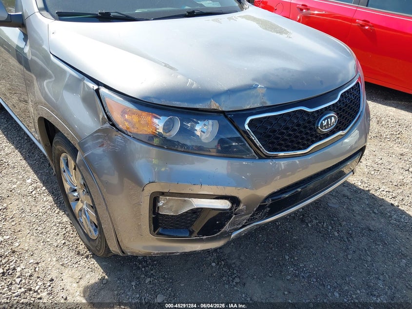 2012 Kia Sorento VIN 5XYKWDA20CG285358 IAAI salvage auction — RIGHT FRONT, Salvage Title, sold $1,850 on 2026-07-29 (photo 6)