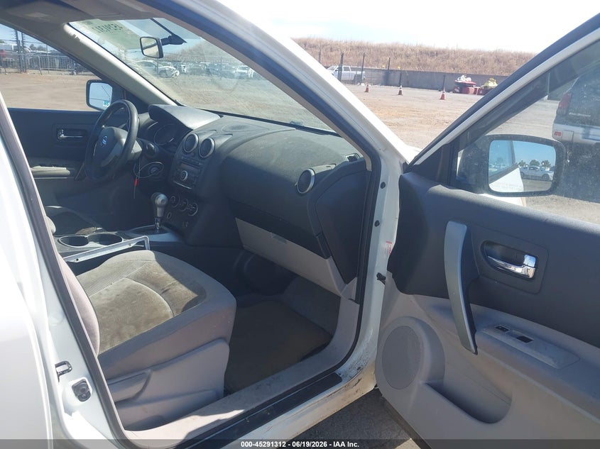 2015 Nissan Rogue VIN JN8AS5MT9FW161909 IAAI salvage auction — NORMAL WEAR, Clear - Dealer Only (California), sold $375 on 2026-07-15 (photo 5)