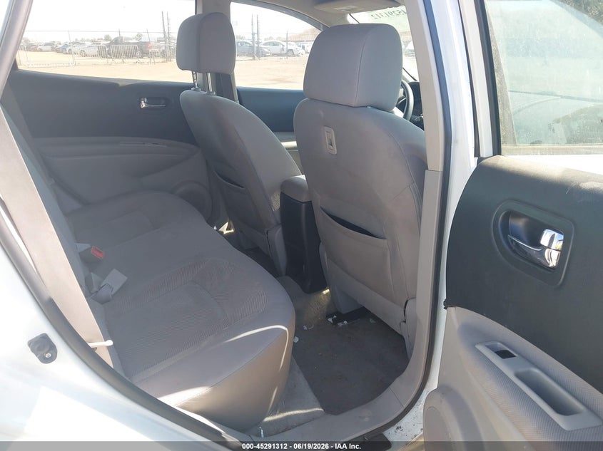 2015 Nissan Rogue VIN JN8AS5MT9FW161909 IAAI salvage auction — NORMAL WEAR, Clear - Dealer Only (California), sold $375 on 2026-07-15 (photo 8)