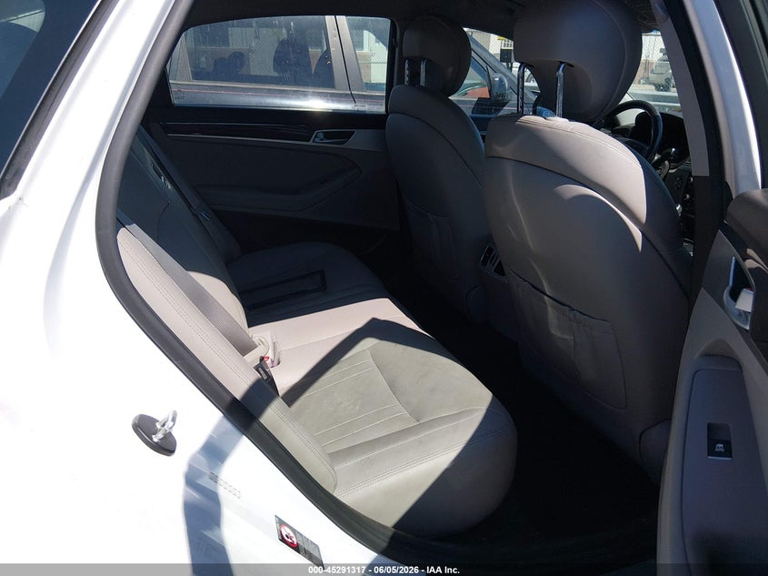 2016 Hyundai Genesis VIN KMHGN4JE2GU119295 IAAI salvage auction — RIGHT SIDE, Salvage Title, sold $2,550 on 2026-07-29 (photo 8)