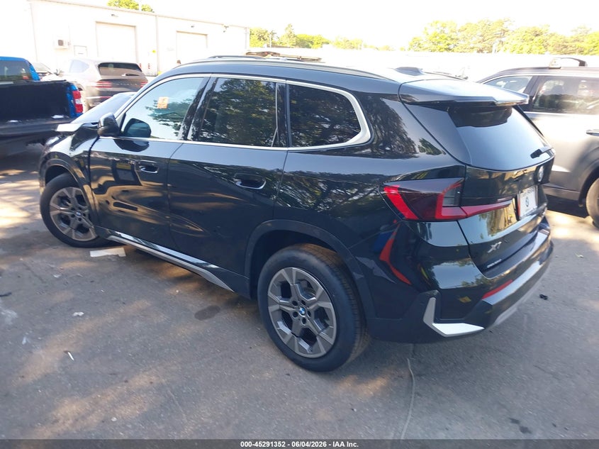 2026 BMW X1 VIN WBX73EF03T5434238 IAAI salvage auction — BIOHAZARD/CHEMICAL, Salvage Title, sold $10,100 on 2026-08-01 (photo 3)