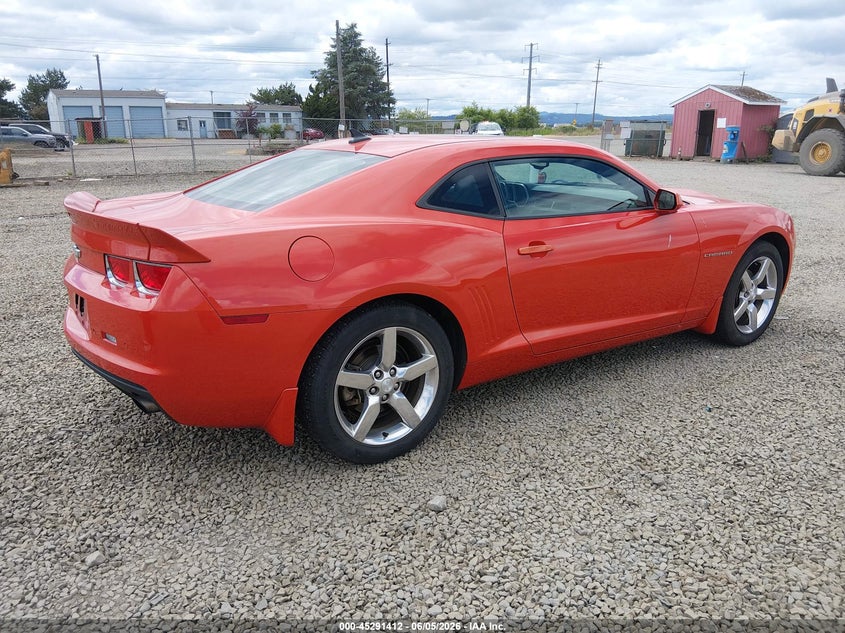 2011 Chevrolet Camaro VIN 2G1FC1ED6B9121863 IAAI salvage auction — SIDE, Salvage (Oregon), sold $2,200 on 2026-07-10 (photo 4)