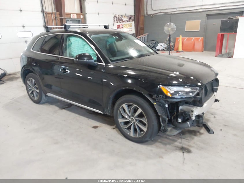 2021 Audi Q5 VIN WA1BAAFY3M2041039 IAAI salvage auction — FRONT END, Salvage Title, sold $9,300 on 2026-07-15 (photo 1)