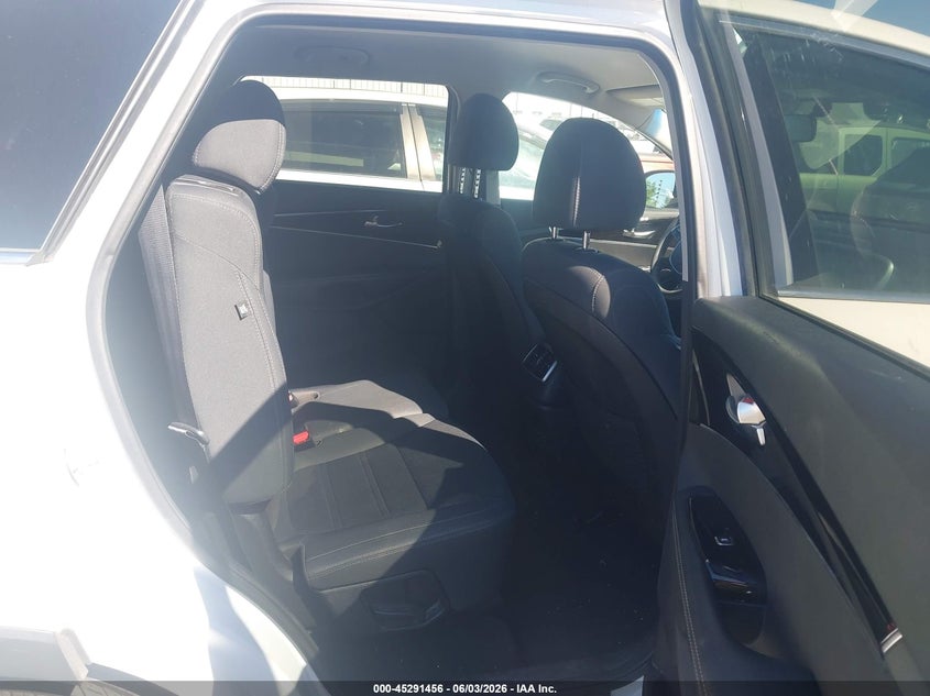 2019 Kia Sorento VIN 5XYPG4A36KG575274 IAAI salvage auction — NORMAL WEAR, Original (Kentucky), sold $1,525 on 2026-07-13 (photo 8)