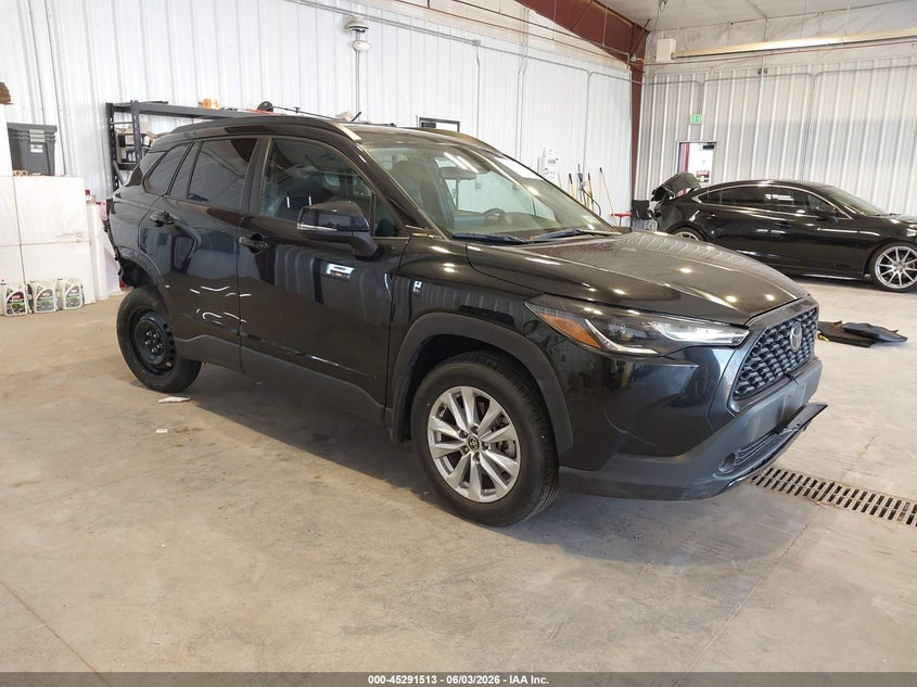 2022 Toyota Corolla cross VIN 7MUBAABG2NV007273 — IAAI salvage auction photo