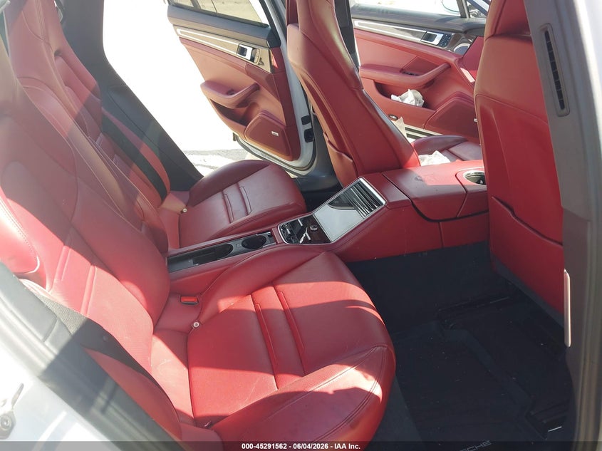2018 Porsche Panamera VIN WP0AB2A75JL132662 IAAI salvage auction — FRONT END, Salvage Title, sold $15,100 on 2026-07-31 (photo 8)