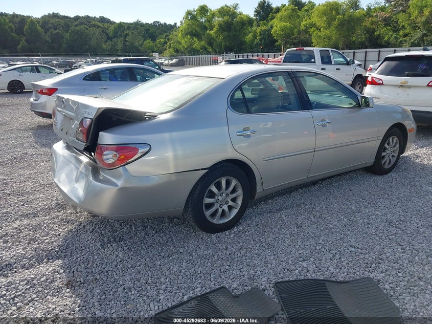 2002 Lexus Es 300 VIN JTHBF30G820011027 IAAI salvage auction — REAR END, Salvage (Alabama), sold $200 on 2026-07-17 (photo 4)