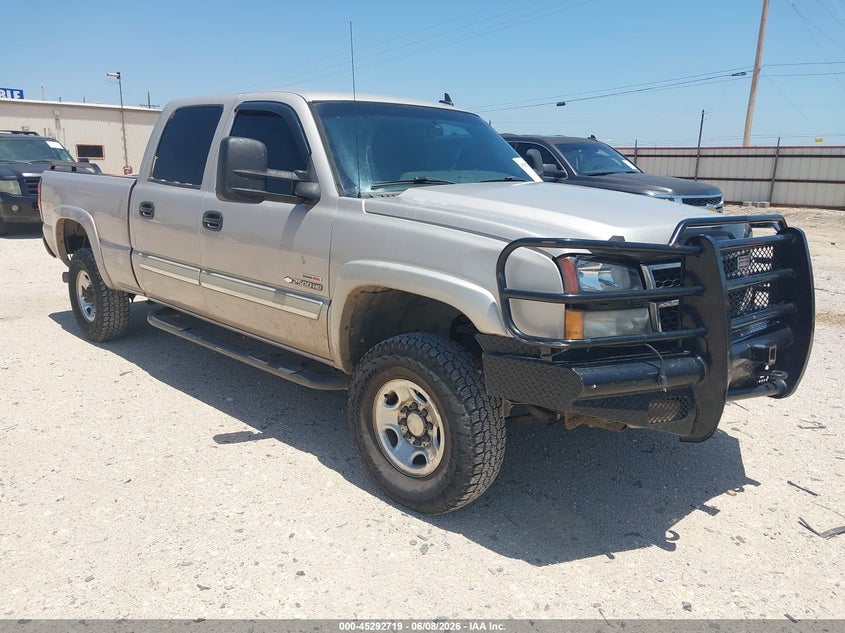 2006 Chevrolet Silverado 2500 VIN 1GCHK23246F131136 IAAI salvage auction — FRONT & REAR, Original (Texas), sold $4,050 on 2026-07-09 (photo 1)
