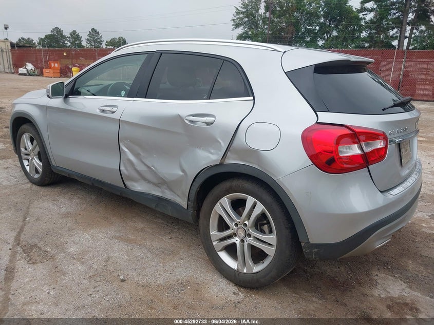 2015 Mercedes-benz Gla-klasse VIN WDCTG4GB7FJ183210 IAAI salvage auction — LEFT SIDE, Salvage Title, sold $3,800 on 2026-07-09 (photo 3)