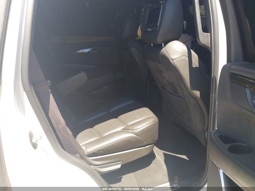 2016 Cadillac Escalade VIN 1GYS4DKJXGR425977 IAAI salvage auction — FRONT END, Salvage Title, sold $4,300 on 2026-07-09 (photo 8)