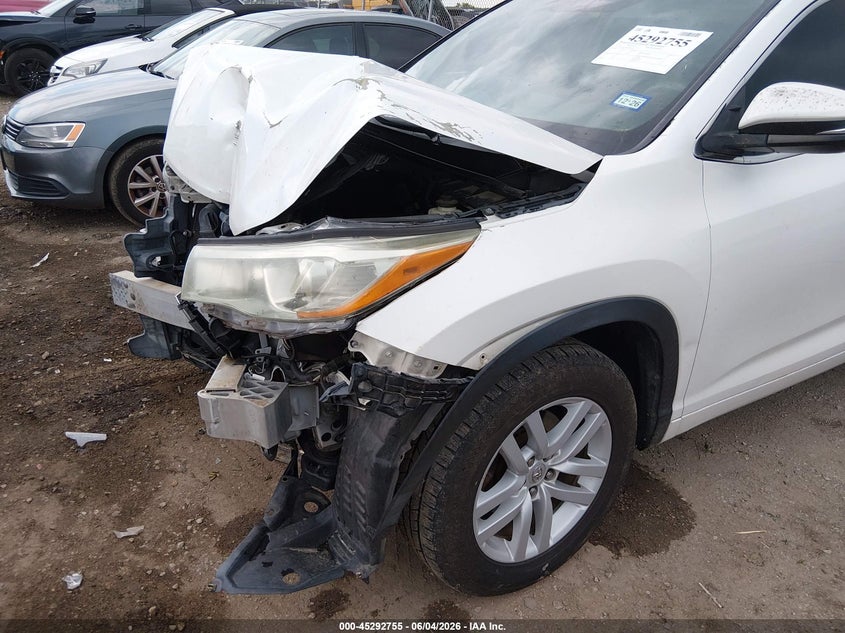 2015 Toyota Highlander VIN 5TDZARFH1FS011925 IAAI salvage auction — FRONT END, Salvage Title, sold $5,500 on 2026-07-28 (photo 6)