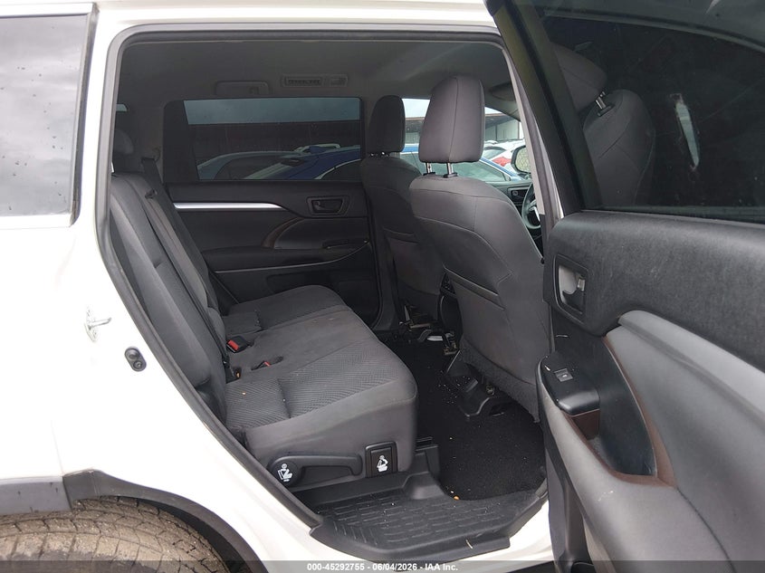 2015 Toyota Highlander VIN 5TDZARFH1FS011925 IAAI salvage auction — FRONT END, Salvage Title, sold $5,500 on 2026-07-28 (photo 8)
