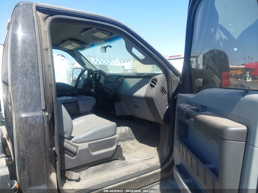 2014 Ford F-550 chassis VIN 1FDUF5GY9EEB37548 IAAI salvage auction — NORMAL WEAR, Clear (Arizona), sold $25 on 2026-07-28 (photo 7)