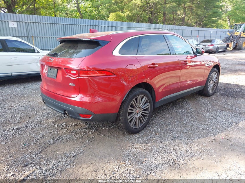 2019 Jaguar F-pace VIN SADCN2GX6KA395381 IAAI salvage auction — REAR END, Salvage (Idaho), sold $3,550 on 2026-07-22 (photo 4)