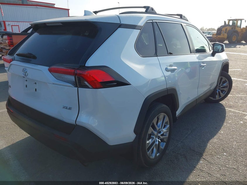 2024 Toyota Rav 4 VIN 2T3C1RFV8RW302422 IAAI salvage auction — ROLLOVER, Salvage (California), sold $12,100 on 2026-07-30 (photo 4)