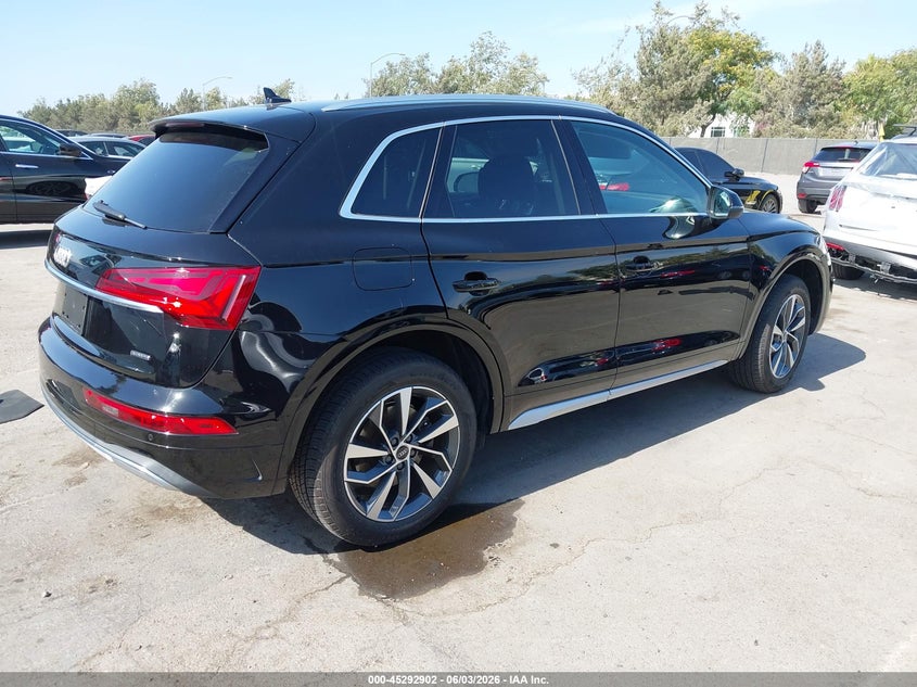 2021 Audi Q5 VIN WA1AAAFY6M2030550 IAAI salvage auction — LEFT FRONT, Salvage Title, sold $11,250 on 2026-07-27 (photo 4)
