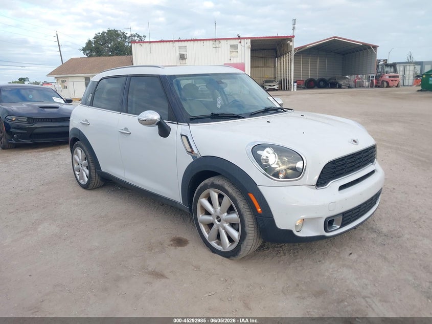 2014 Mini Countryman VIN WMWZC3C58EWT00555 — IAAI salvage auction photo